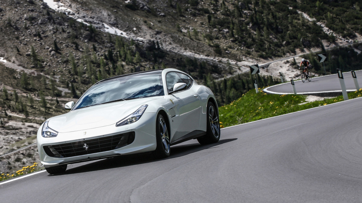 Ferrari GTC4Lusso фото 172685