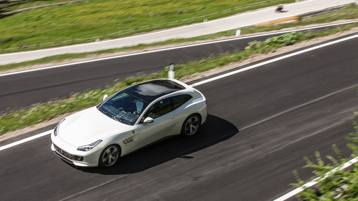 Ferrari GTC4Lusso фото 172695