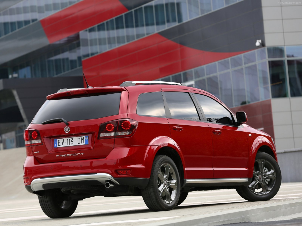 Fiat Freemont Cross фото 129337