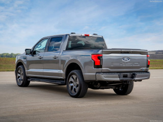 Ford F-150 Lightning фото