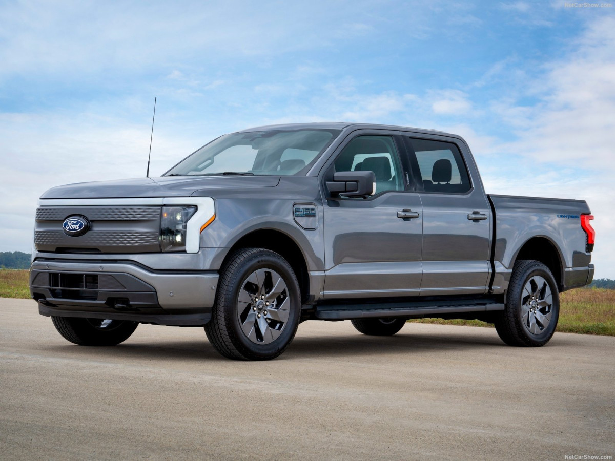 Ford F-150 Lightning фото 211404