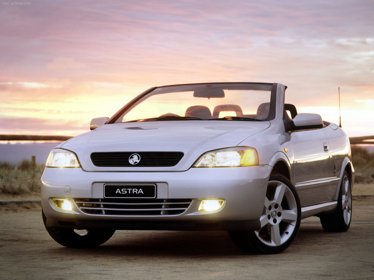 Holden Astra Convertible фото 36701