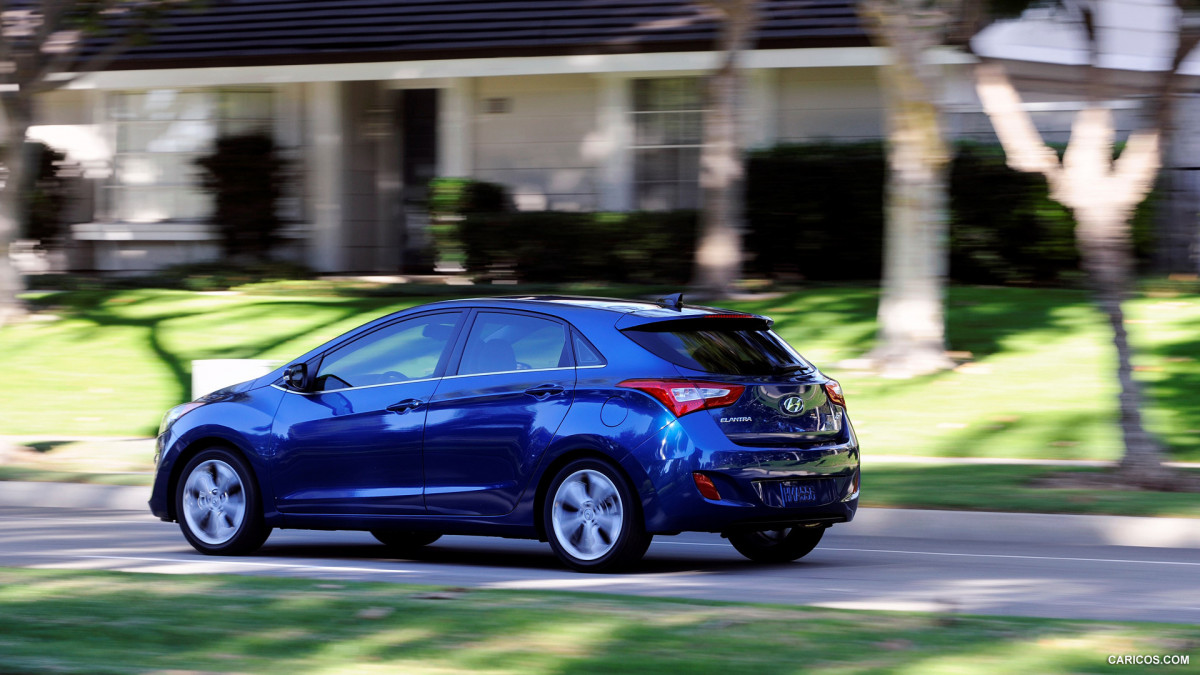 Hyundai Elantra GT фото 140764