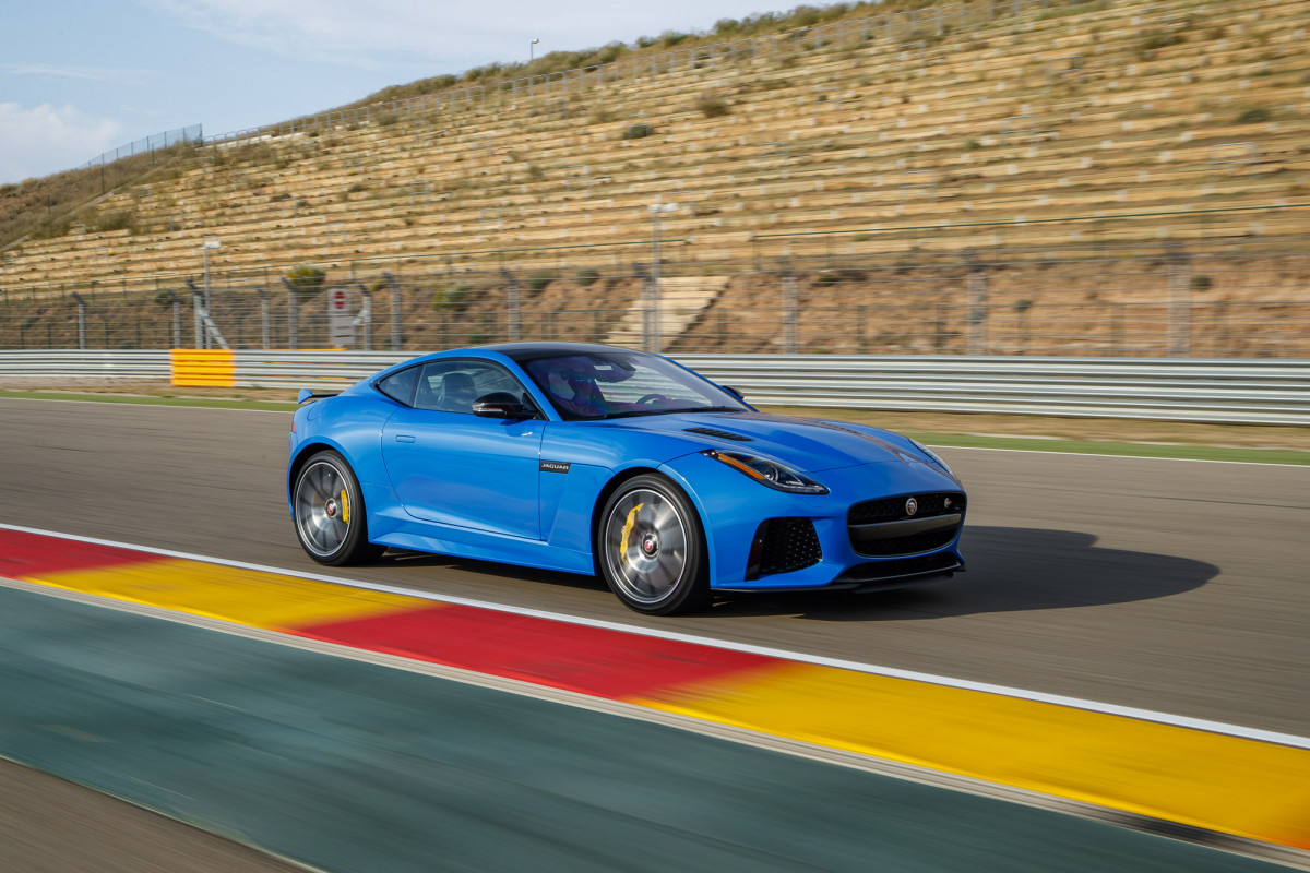 Jaguar F-Type SVR фото 171942