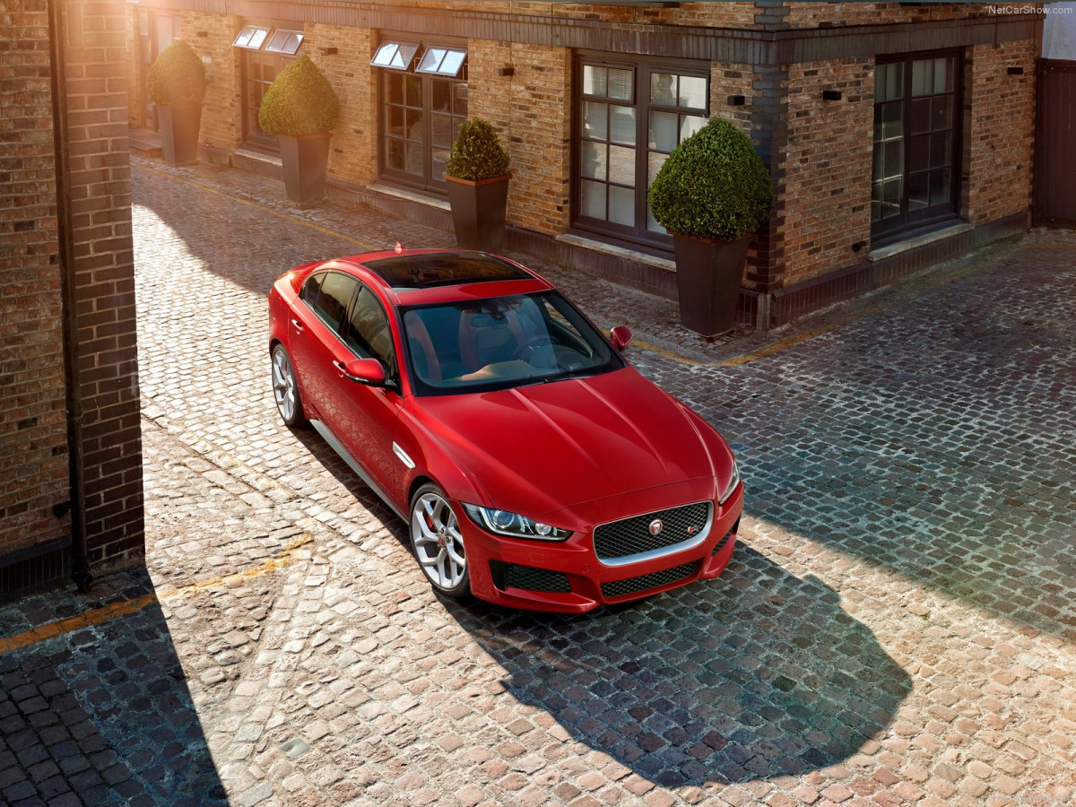 Jaguar XE S фото 134087