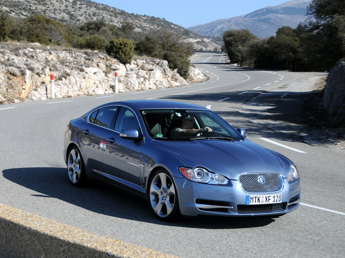 Jaguar xf фото