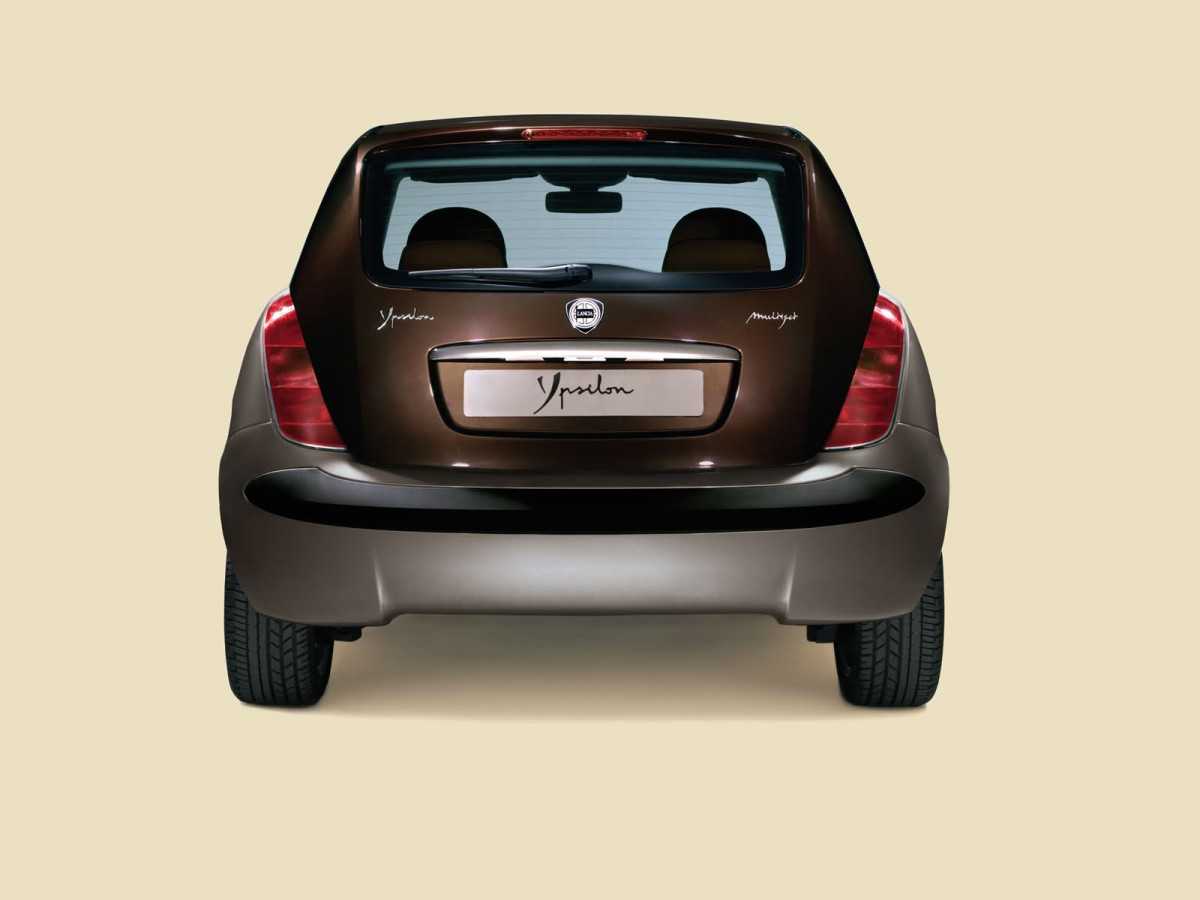 Lancia Ypsilon фото 13669