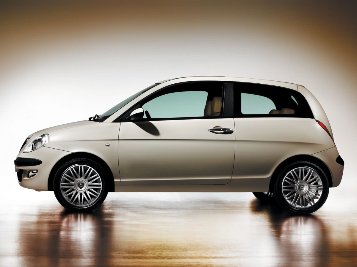 Lancia Ypsilon фото 1694