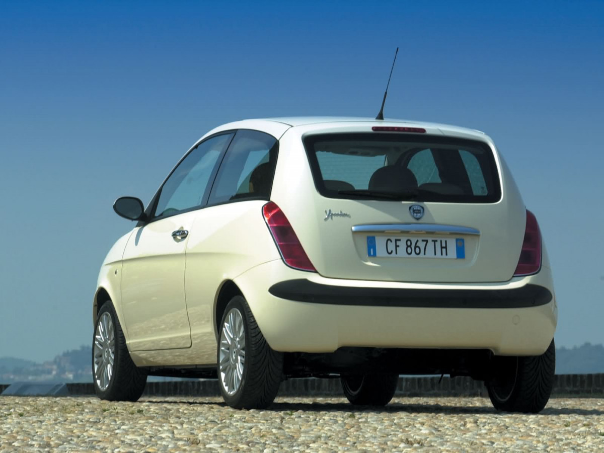 Lancia Ypsilon фото 1698