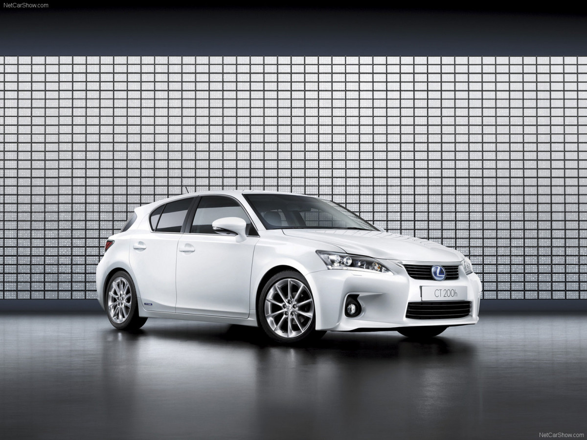 Lexus CT 200h фото 78417