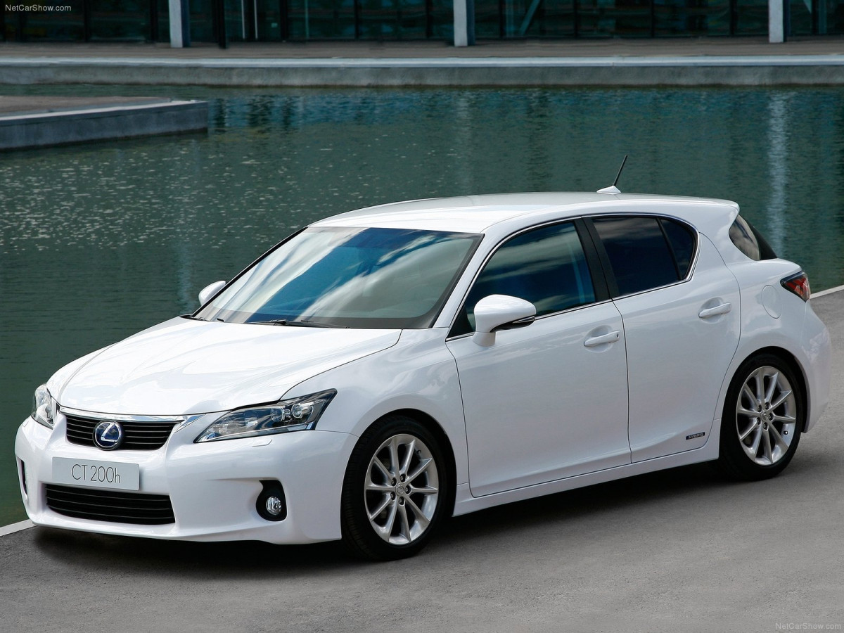 Lexus CT 200h фото 78423