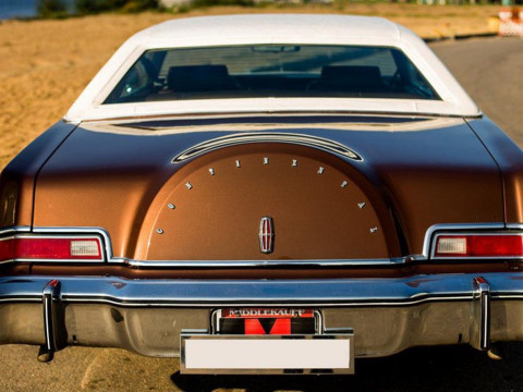 Lincoln Continental фото