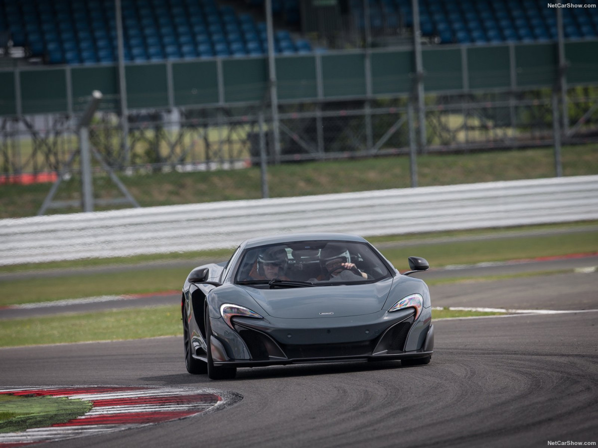 McLaren 675LT фото 154468