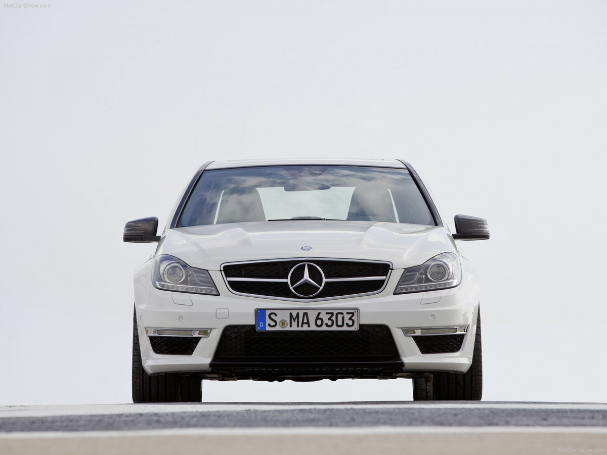 Mercedes-Benz C63 AMG фото 88187