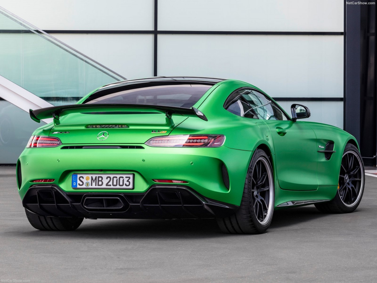 Mercedes-Benz AMG GT R фото 201354