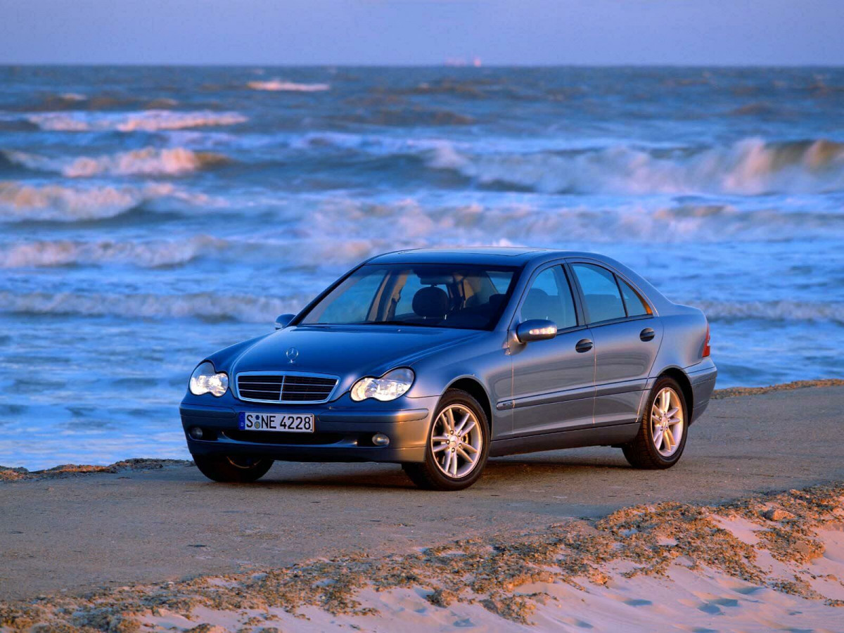 Mercedes-Benz C-Class фото 10911