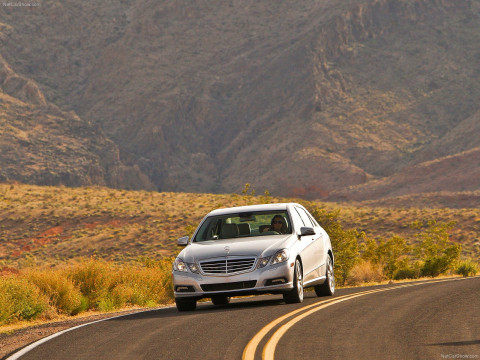 Mercedes-Benz E-Class W212 фото