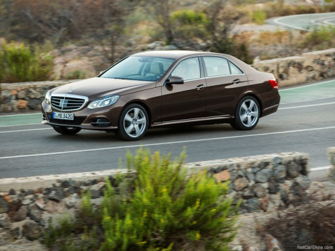 Mercedes-Benz E-Class фото