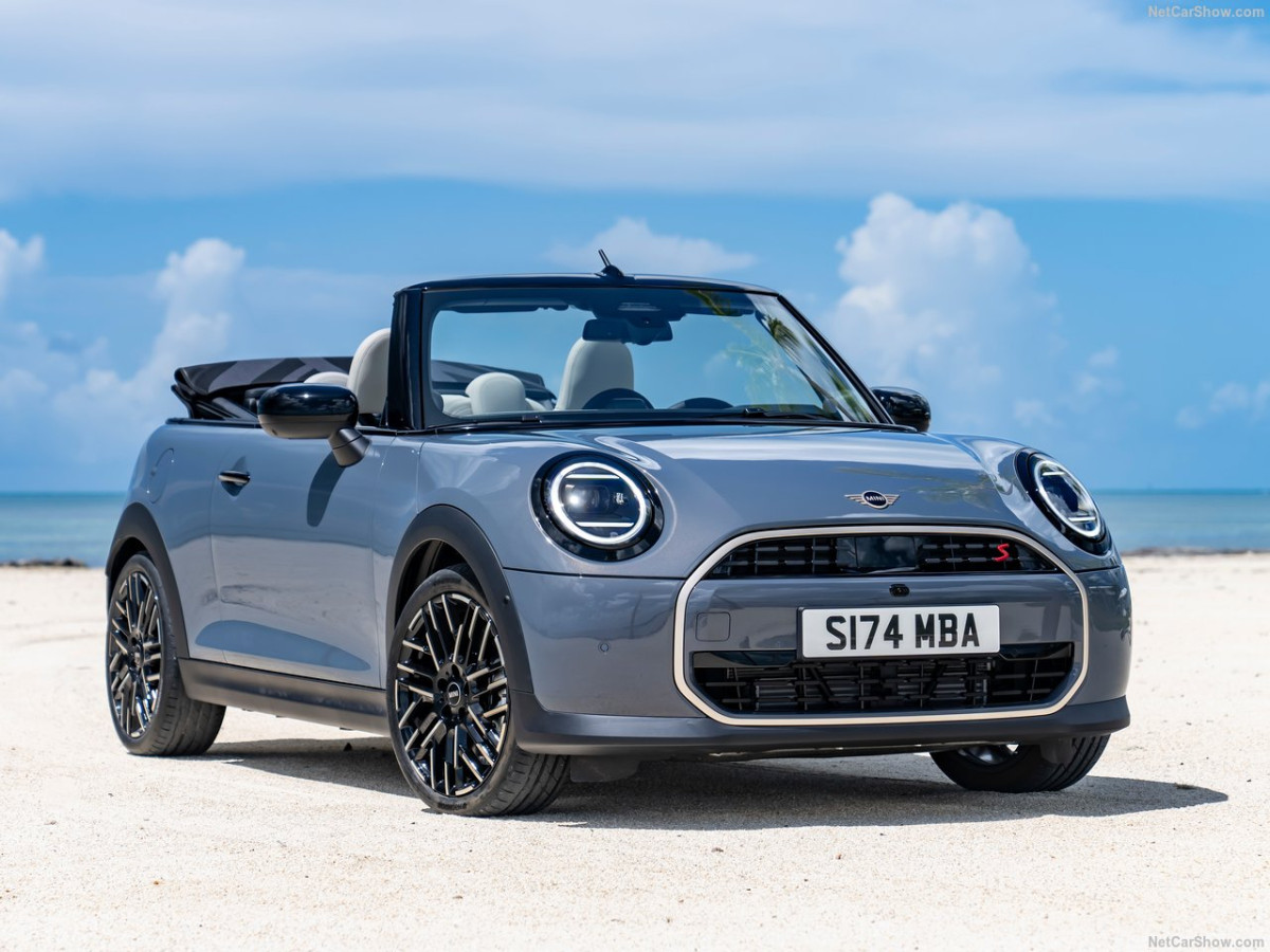 Mini Cooper S Convertible фото 212880