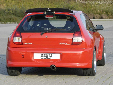 Mitsubishi Colt фото