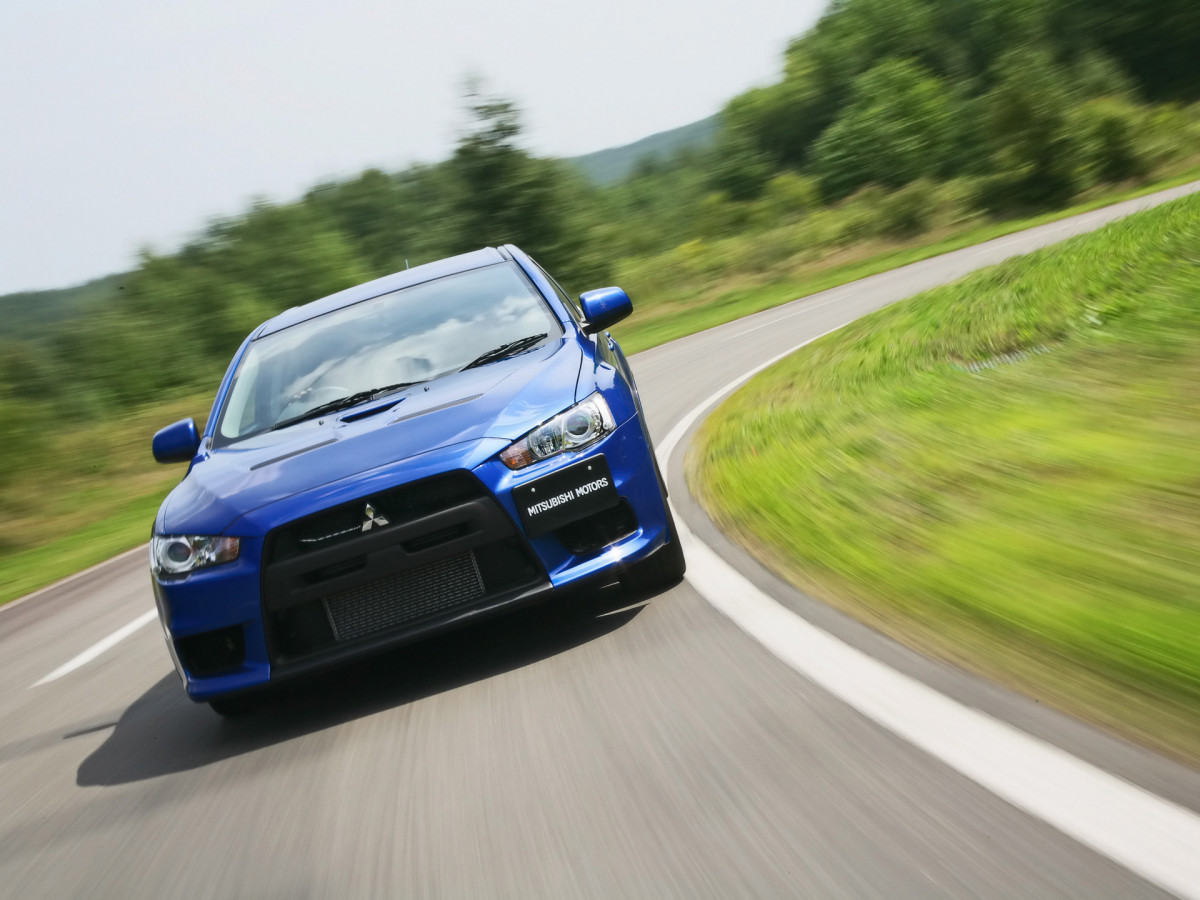 Mitsubishi Lancer Evolution фото 53099