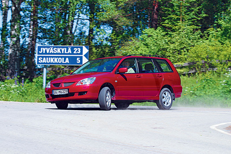 Mitsubishi Lancer фото 72