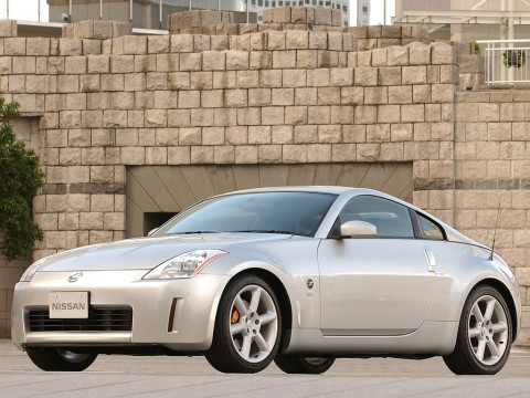 Nissan 350Z фото