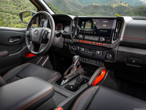 Nissan Frontier фото