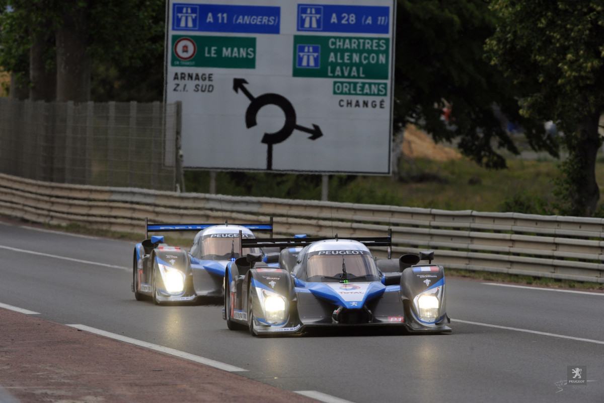 Peugeot 908 V12 HDI фото 67220