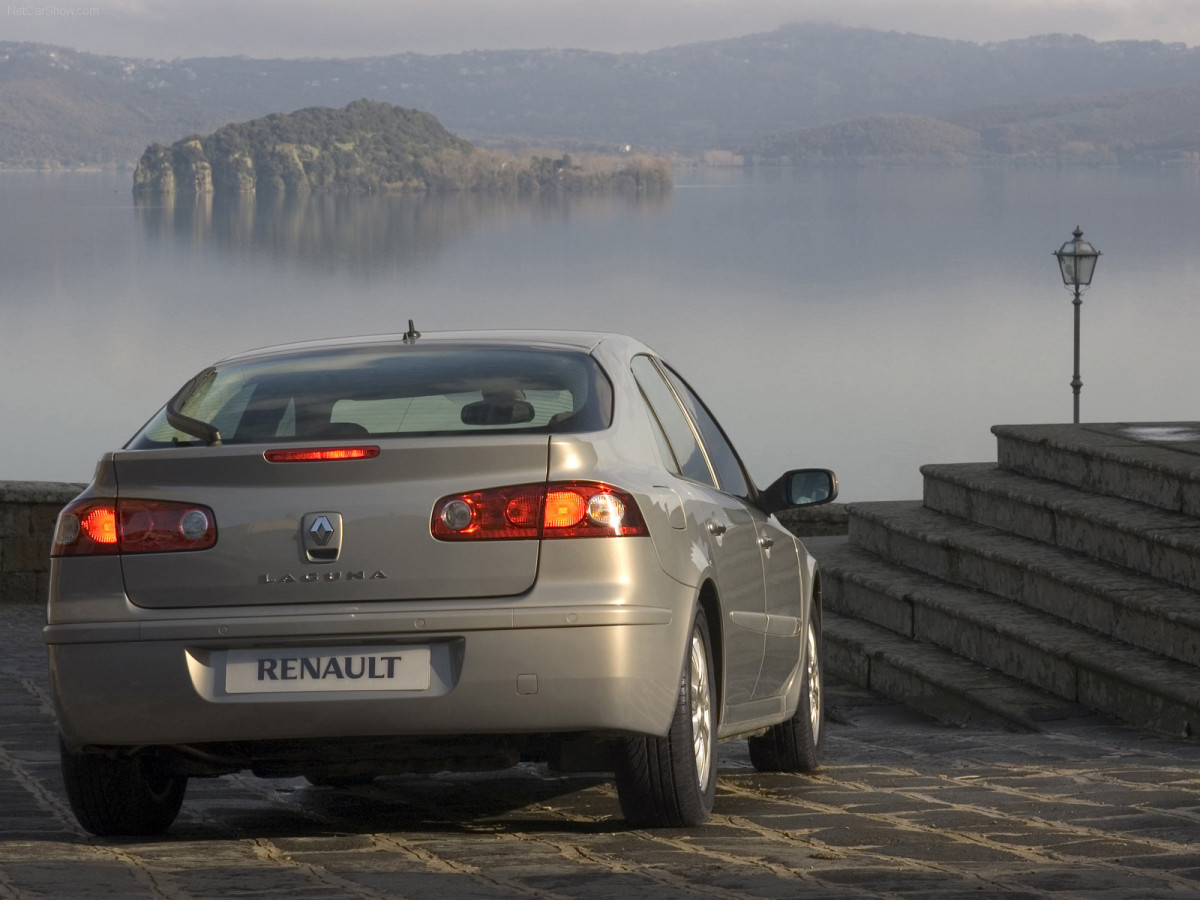 Renault Laguna фото 38470