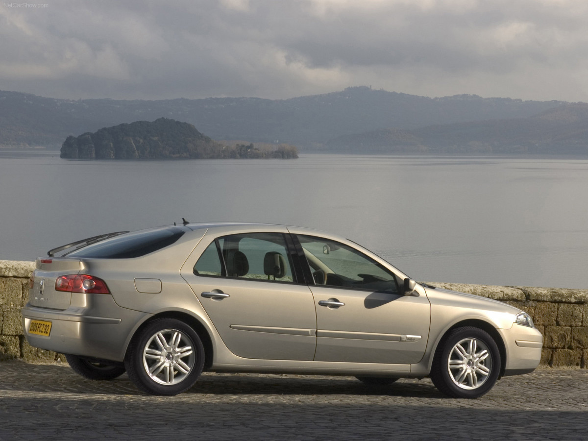 Renault Laguna фото 38471