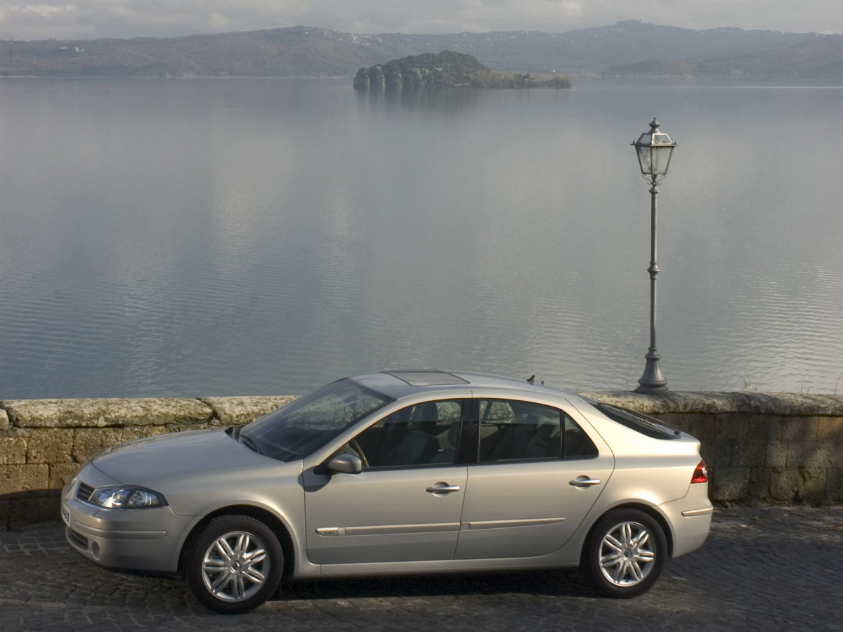 Renault Laguna фото 38472