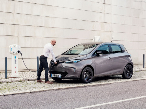 Renault ZOE фото