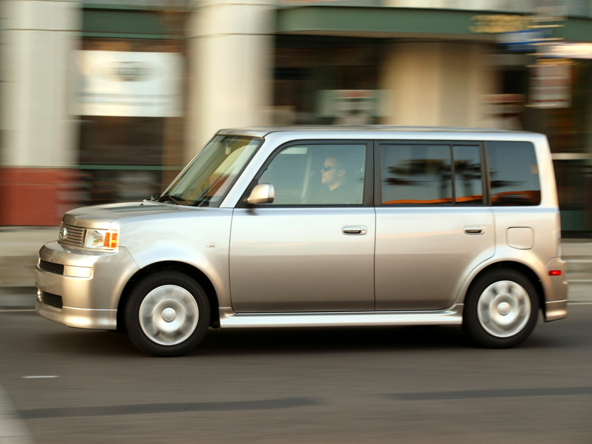 Scion xB фото 8184