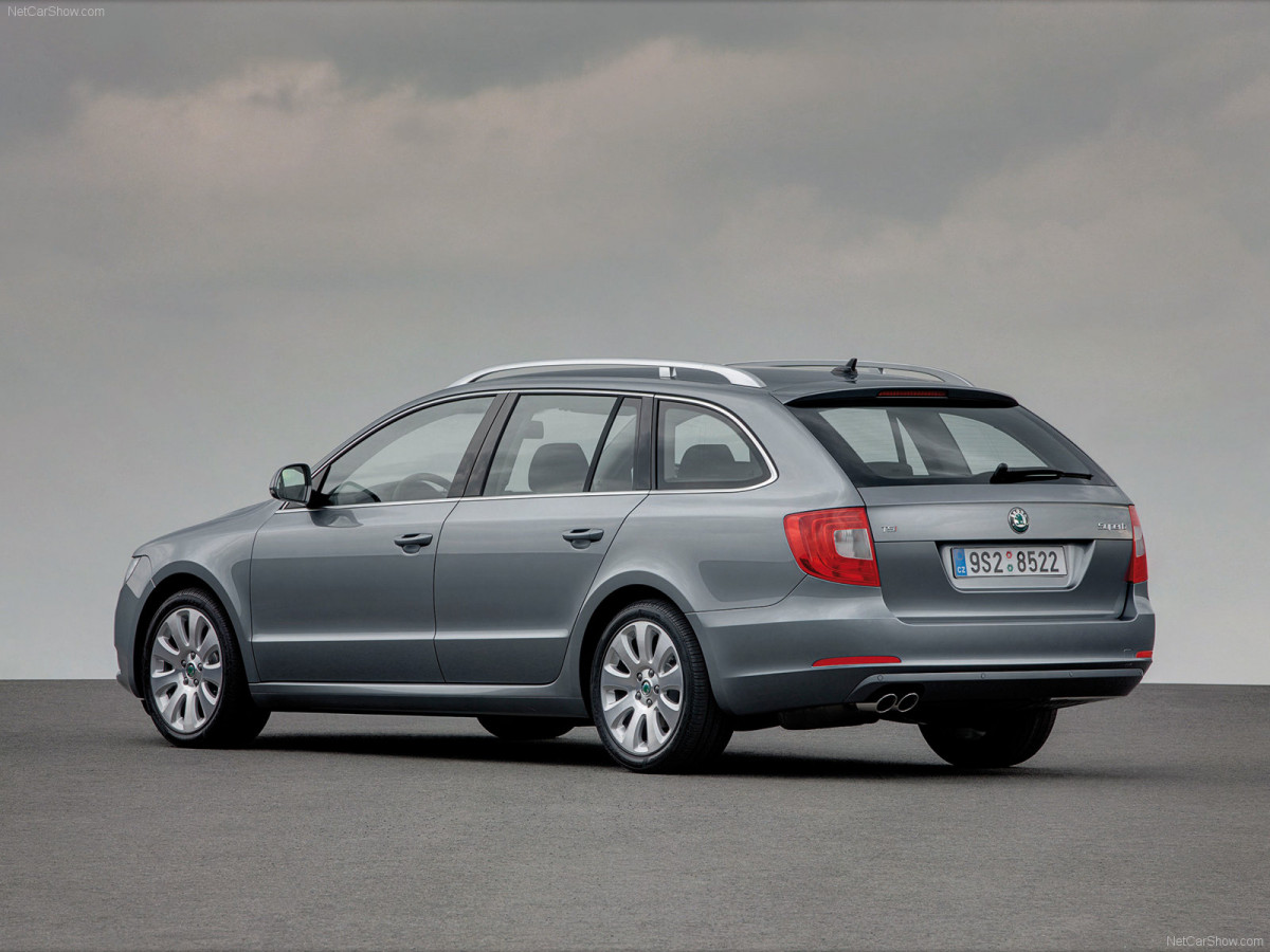 Skoda Superb Combi фото 70996