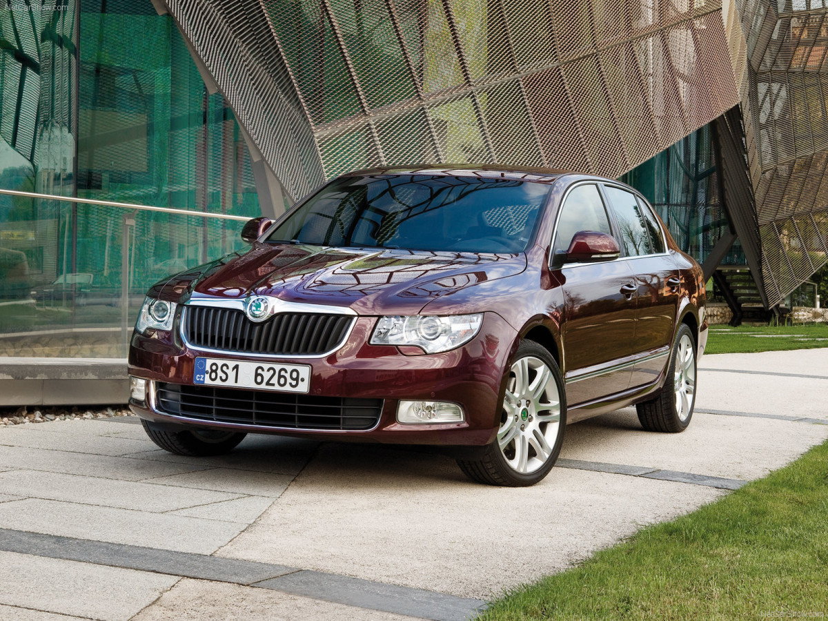 Skoda Superb фото 58950