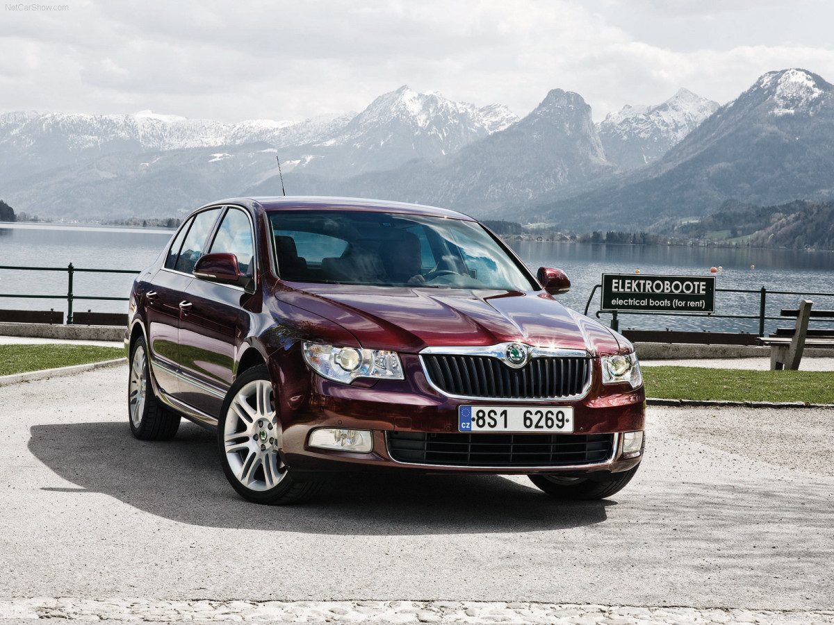 Skoda Superb фото 58952