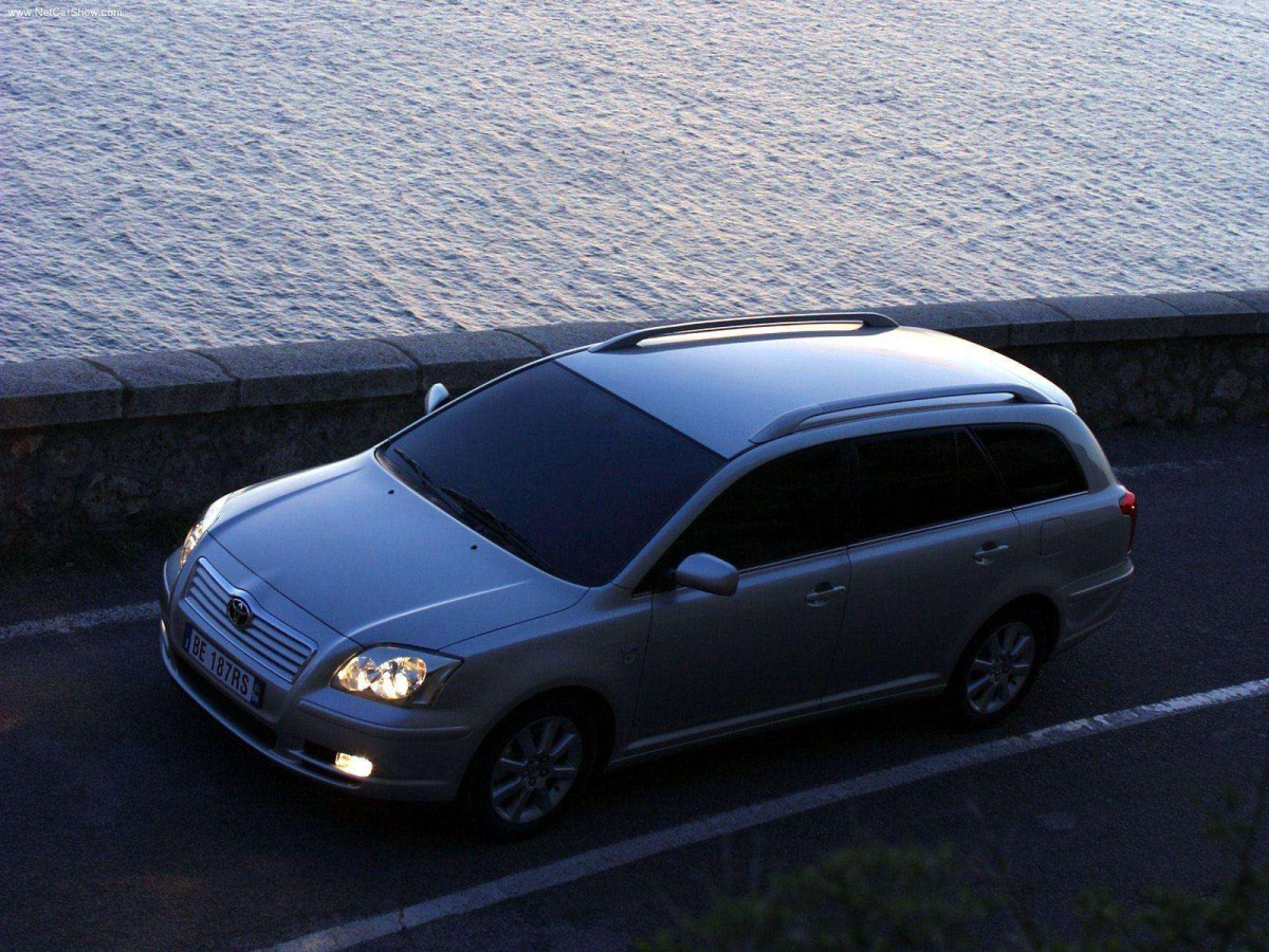 Toyota Avensis Tourer фото 74969