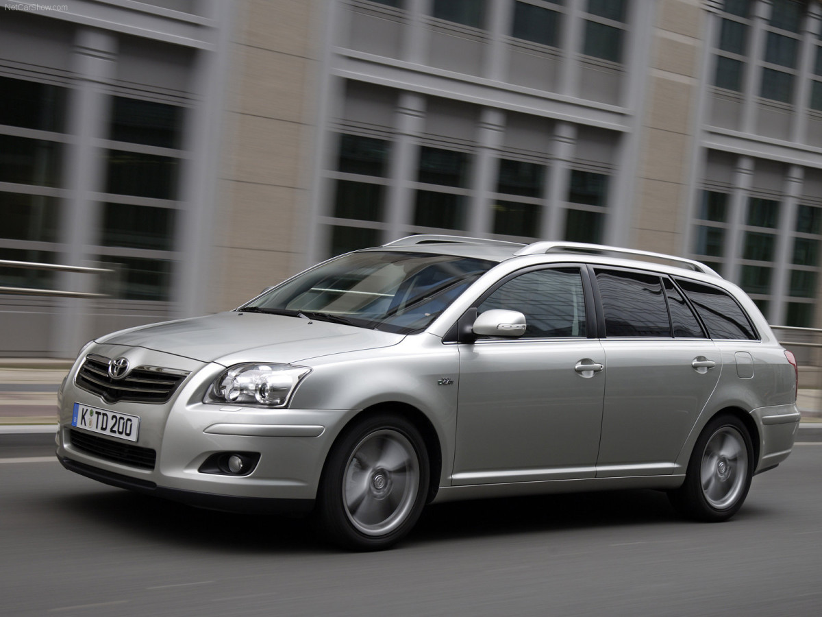 Toyota Avensis Tourer фото 74982