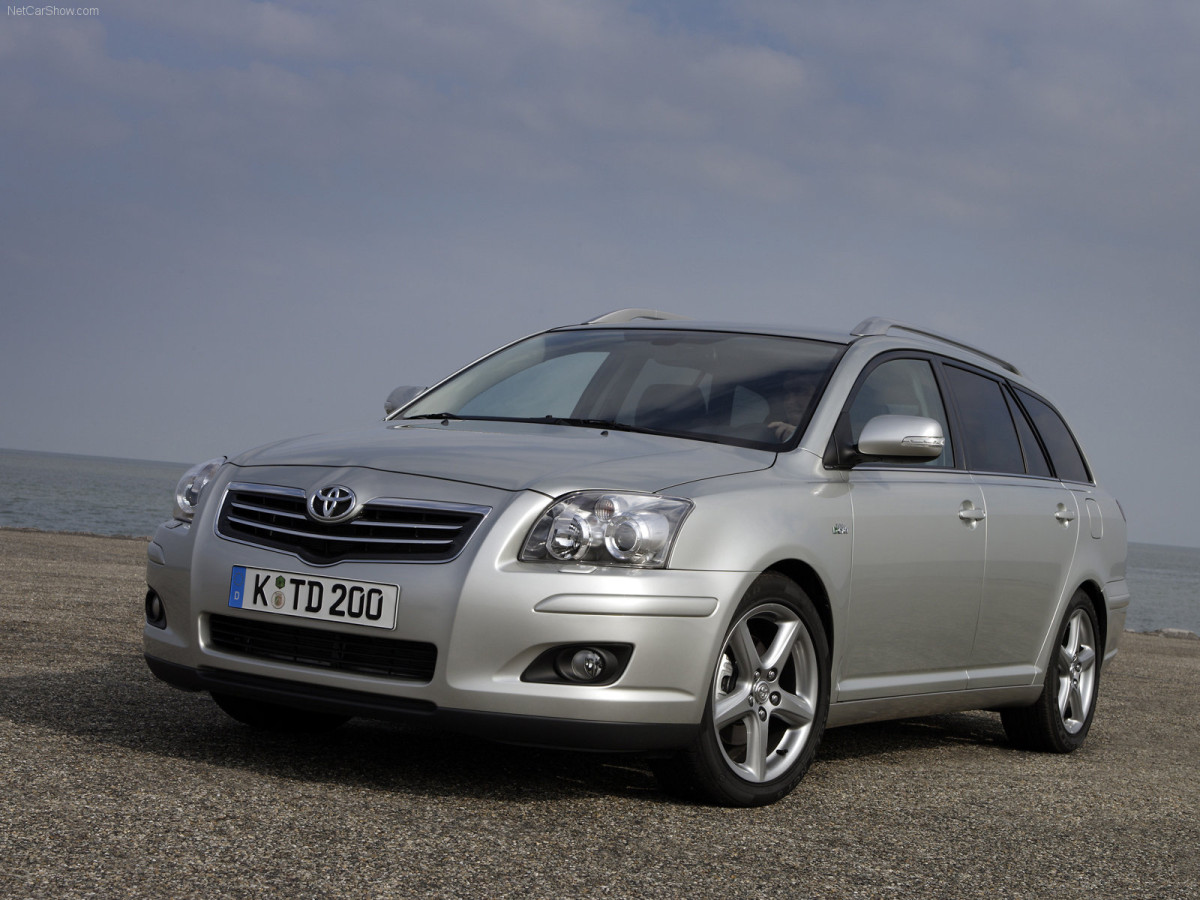 Toyota Avensis Tourer фото 74989