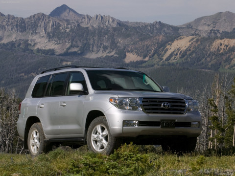 Toyota Land Cruiser 200 фото