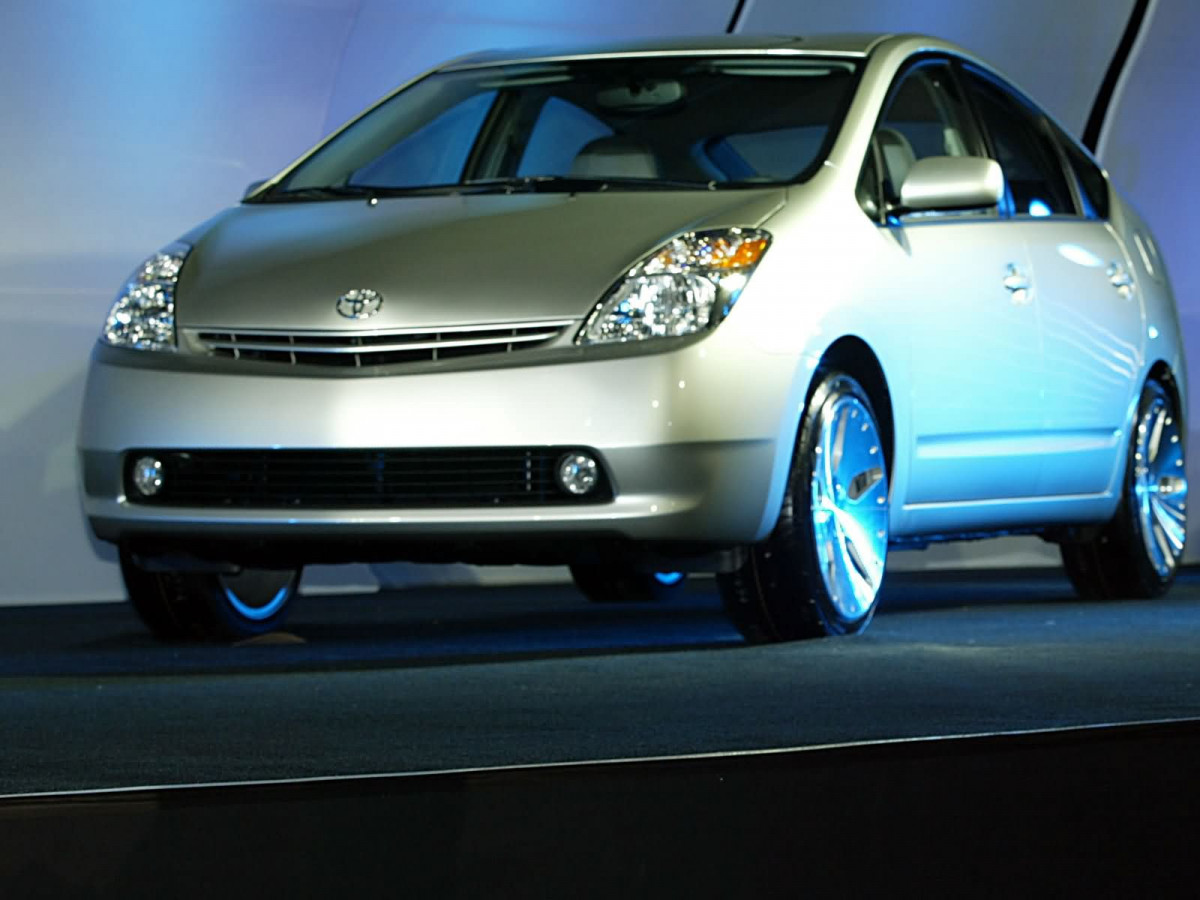 Toyota Prius фото 4185