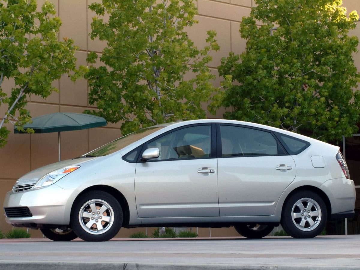 Toyota Prius фото 4188