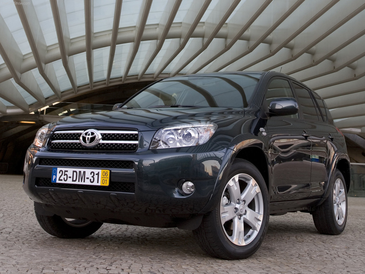 Toyota Rav 4 фото 32024