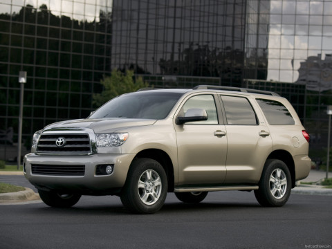 Toyota Sequoia фото