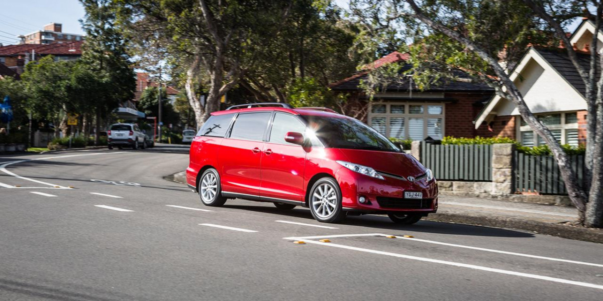 Toyota Tarago фото 175303