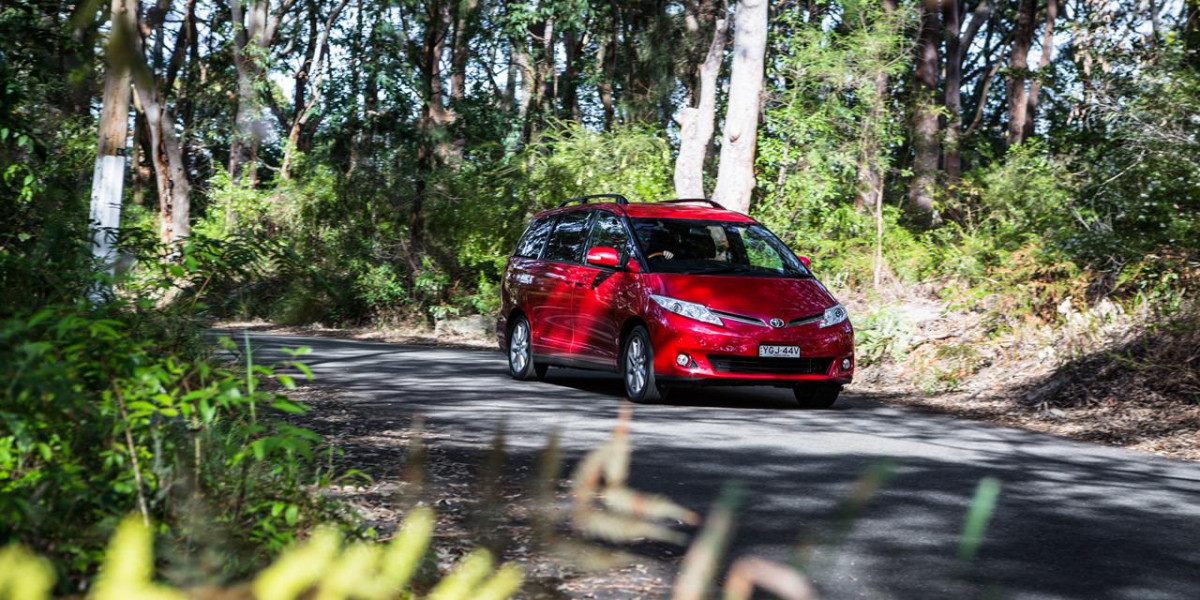 Toyota Tarago фото 175311