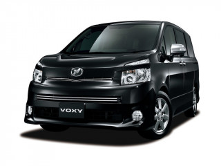 Toyota Voxy фото