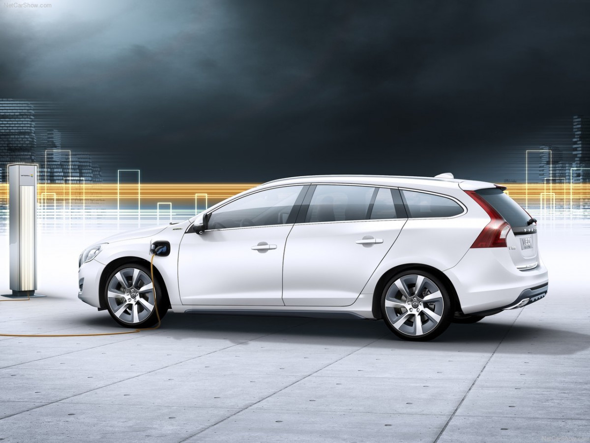 Volvo V60 Plug-in Hybrid фото 90616