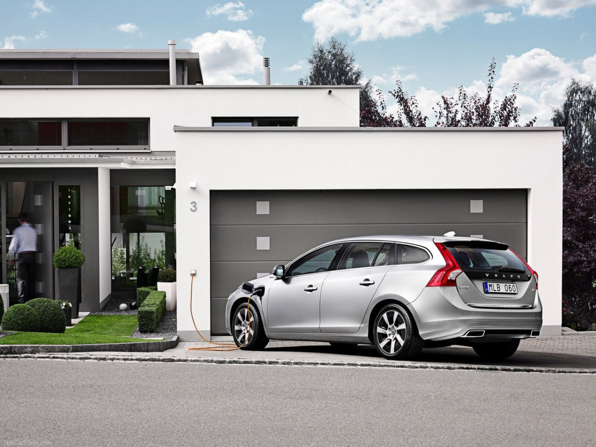 Volvo V60 Plug-in Hybrid фото 90618